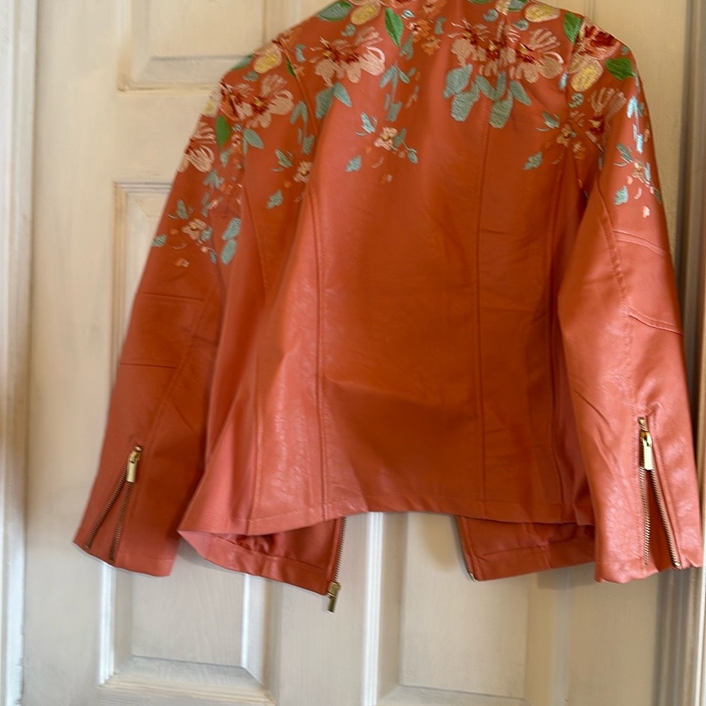 Jacket - Picture 3 of 3